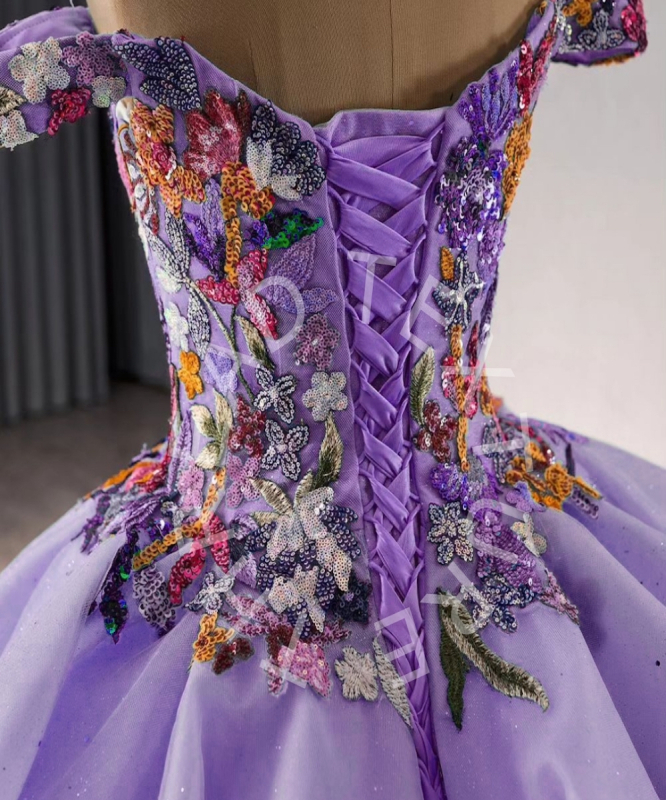 022II808 WEDDING GOWN